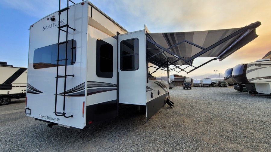 2022 Grand Design RV Solitude 378MBS 3