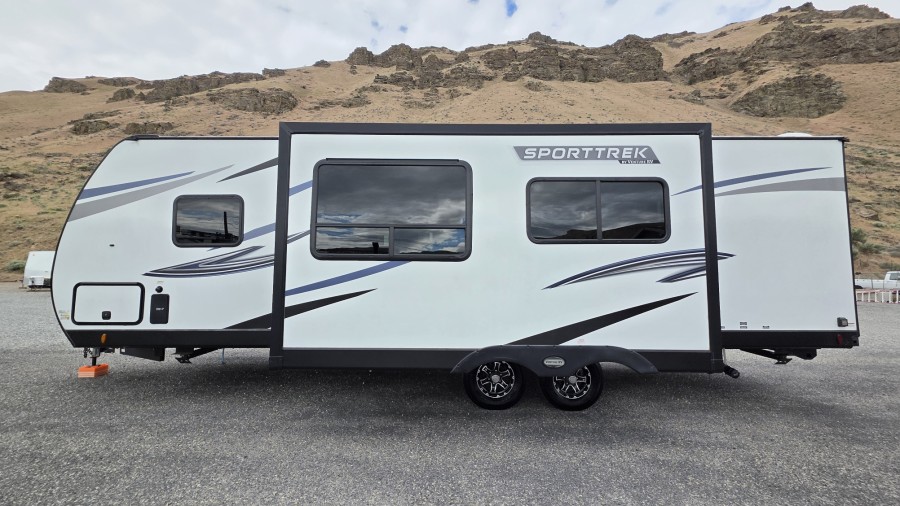 2023 Venture SportTrek 281VBH 1