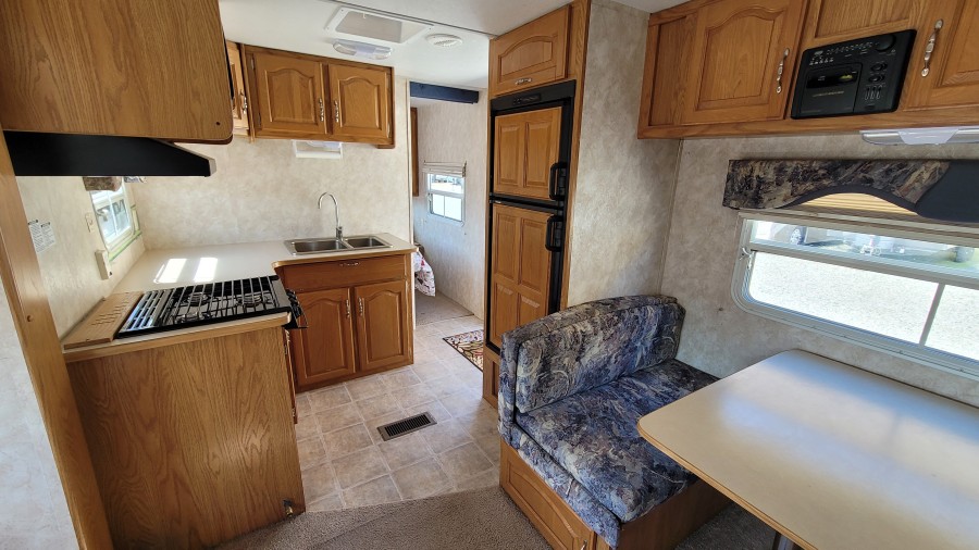 2004 Keystone RV Sprinter 259rbs 11