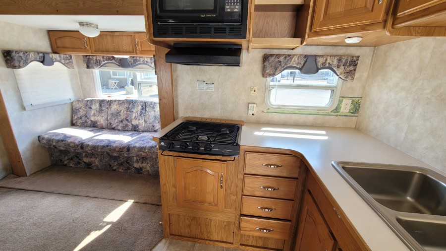 2004 Keystone RV Sprinter 259rbs 7