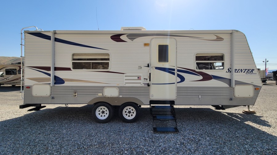 2004 Keystone RV Sprinter 259rbs 5