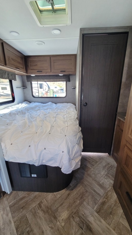 2021 Forest River RV Sunseeker 2350LE 10