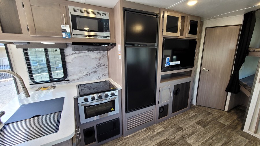 2022 CrossRoads RV Sunset Trail SS272BH 8