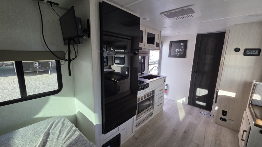 2024 Forest River RV Surveyor 19RBLE 7