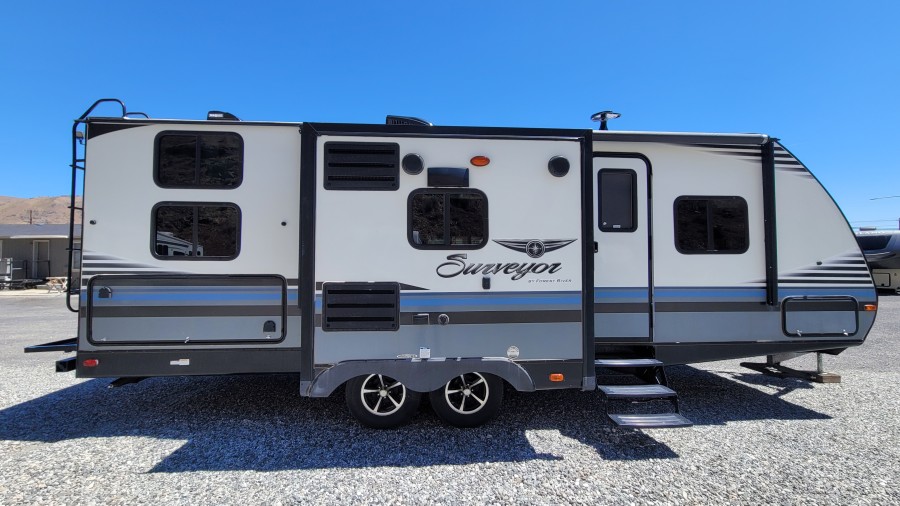 2017 Forest River RV Surveyor 247BHDS 3