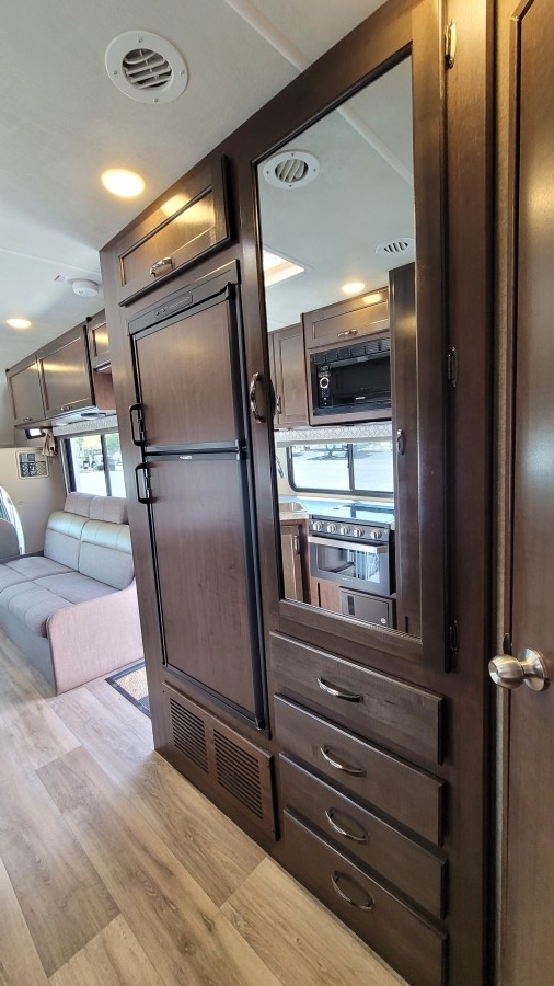 2020 Thor Thor Motor Coach FREEDOM ELITE 26HE 13