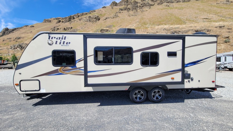 2014 R Vision Trail Lite 26RBS 1