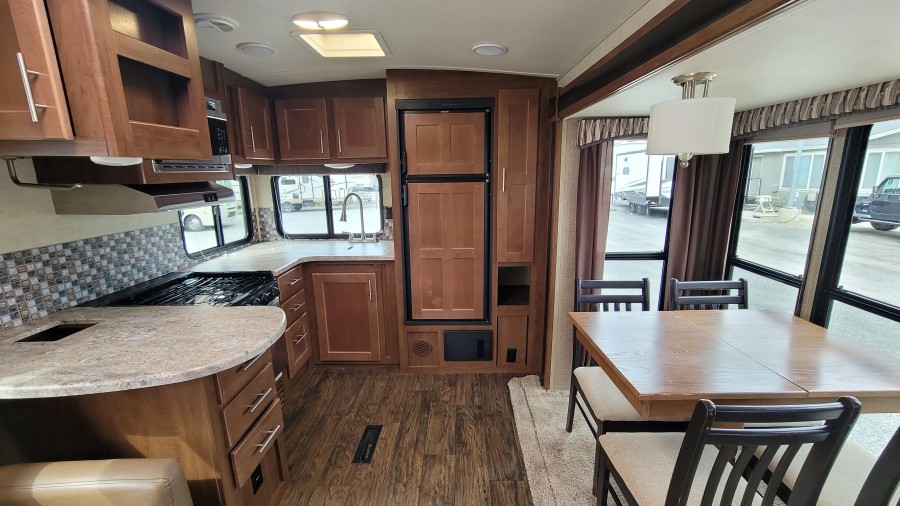 2016 Forest River RV Wildcat 28RKX 5