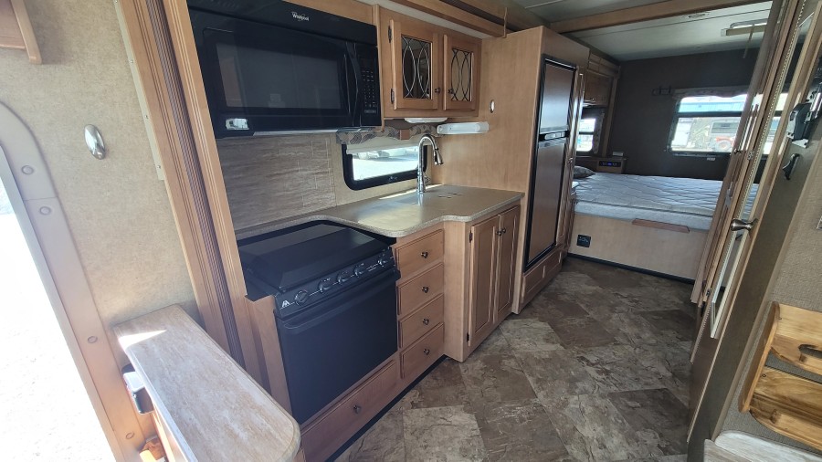 2015 Thor Motor Coach Windsport 27K 10