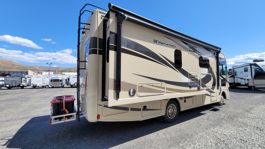 2015 Thor Motor Coach Windsport 27K 3