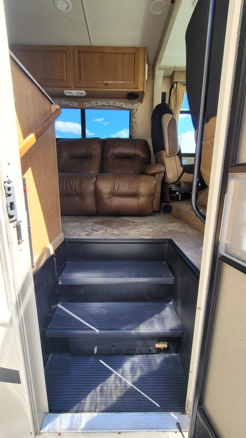 2015 Thor Motor Coach Windsport 27K 5