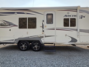 RVs-Arctic Fox-NORTHWOOD