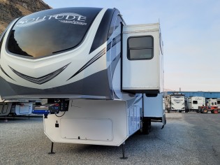RVs-Solitude-378MBS